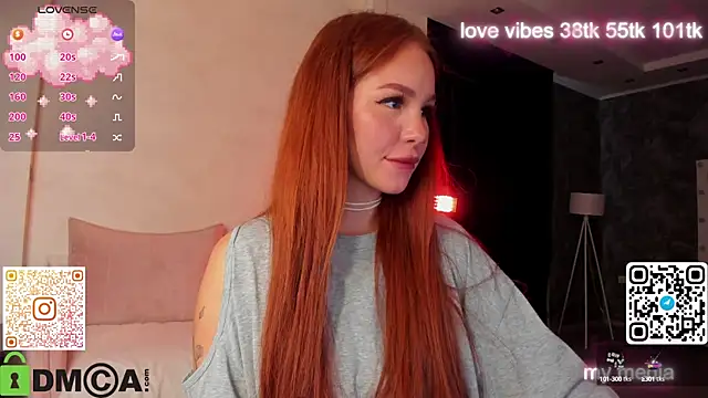 Snapshot of Tracy-Taylor chatting on 09.21.25 Tracy-Taylor online show from 09.21.25