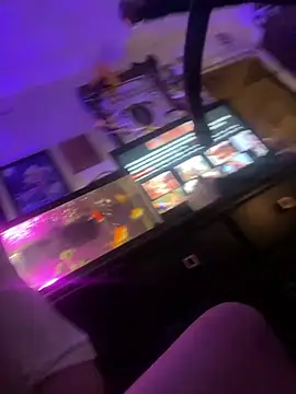 Snapshot of Helmut1971 chatting on 02.24.25 Helmut1971 online show from 02.24.25