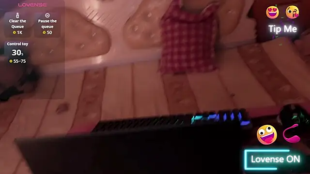 Snapshot of mimi-yangyang chatting on 04.01.26 mimi-yangyang online show from 04.01.26