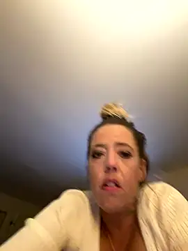 Blueeyesoulsnatcher online show from 10.29.25