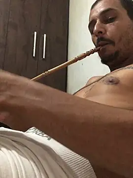 Pauzuudo01 online show from 01.30.25