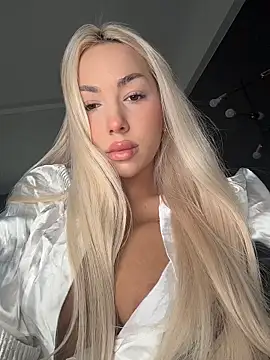 violettabunny03 online show from 02.13.26