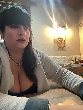 Snapshot of Sensualmente333 chatting on 07.04.26 Sensualmente333 online show from 07.04.26