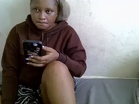 Crystal  Gee online show from 03.20.25