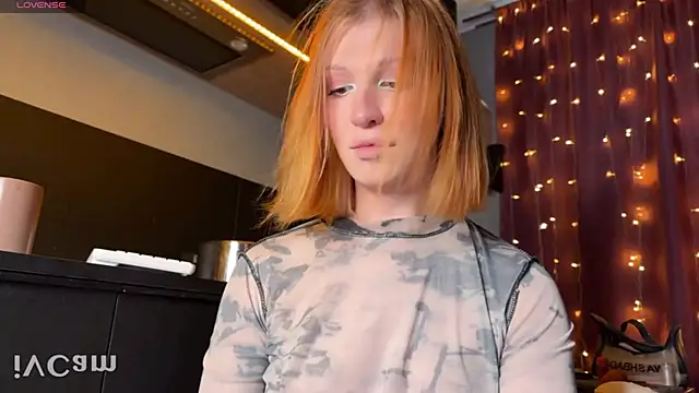 Snapshot of ilona_wine chatting on 06.13.26 ilona wine online show from 06.13.26