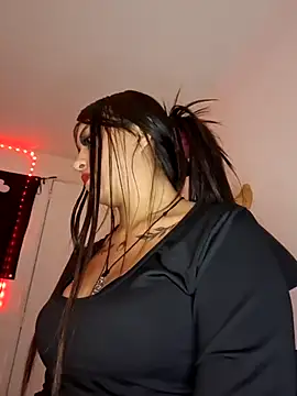 Snapshot of Hot_sophie_ chatting on 12.11.24 Hot sophie  online show from 12.11.24