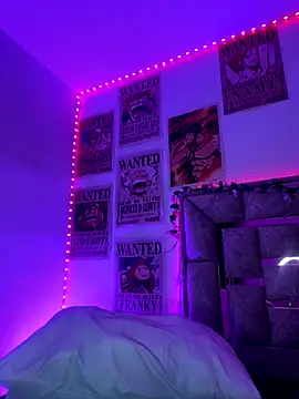 Snapshot of Hot_sophie_ chatting on 10.04.25 Hot sophie  online show from 10.04.25