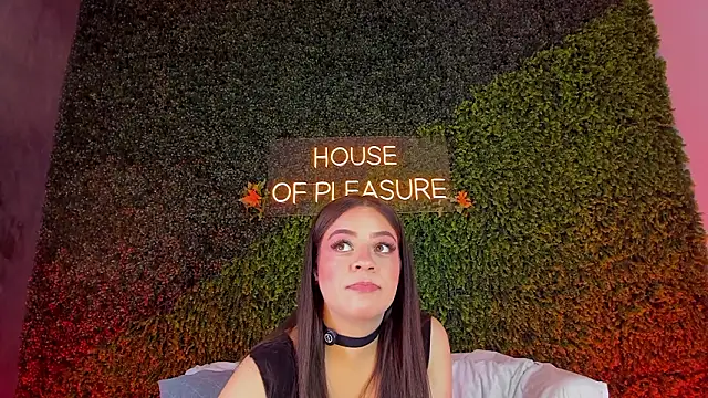 sarah-bonneth online show from 03.03.26