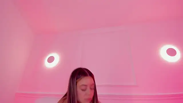 sarah-bonneth online show from 05.05.26