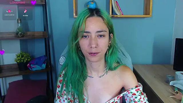 Erika Stevens online show from 09.16.25