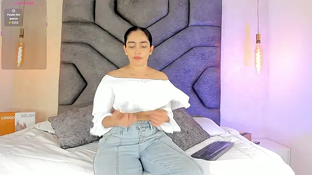 Liinda Saenz online show from 06.06.26