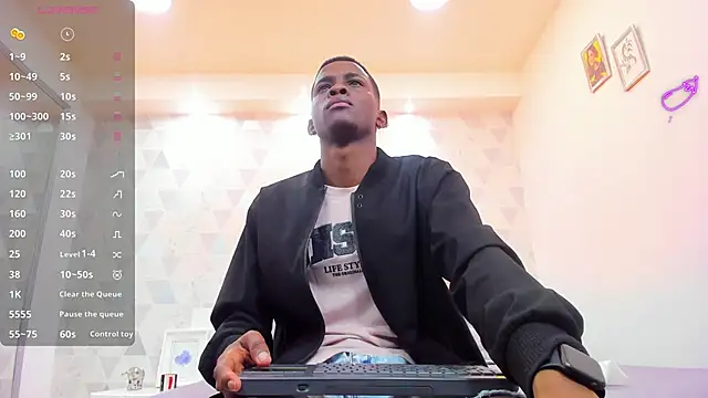 Snapshot of JacksonMuller_ chatting on 12.04.24 JacksonMuller online show from 12.04.24