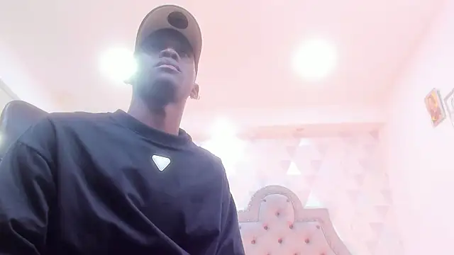 Snapshot of JacksonMuller_ chatting on 12.31.24 JacksonMuller online show from 12.31.24