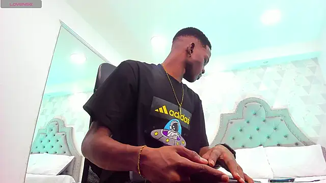 Snapshot of JacksonMuller_ chatting on 01.03.25 JacksonMuller online show from 01.03.25