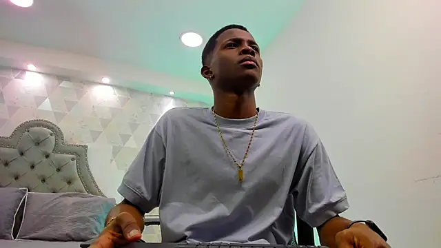 Snapshot of JacksonMuller_ chatting on 01.09.25 JacksonMuller online show from 01.09.25