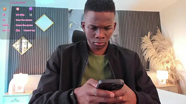 Snapshot of JacksonMuller_ chatting on 02.13.26 JacksonMuller online show from 02.13.26