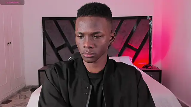 Snapshot of JacksonMuller_ chatting on 02.17.26 JacksonMuller online show from 02.17.26