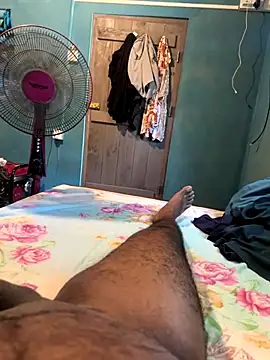 Snapshot of amil93sl chatting on 10.31.25 amil93sl online show from 10.31.25