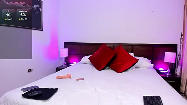 Snapshot of valery_camber chatting on 02.28.25 valery camber online show from 02.28.25