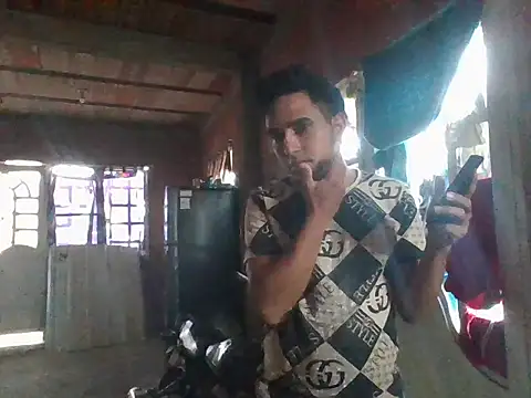 Snapshot of jhonnyhot_69 chatting on 02.02.26 jhonnyhot 69 online show from 02.02.26