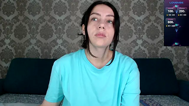 Snapshot of Louise_Lavender chatting on 09.21.25 Louise Lavender online show from 09.21.25