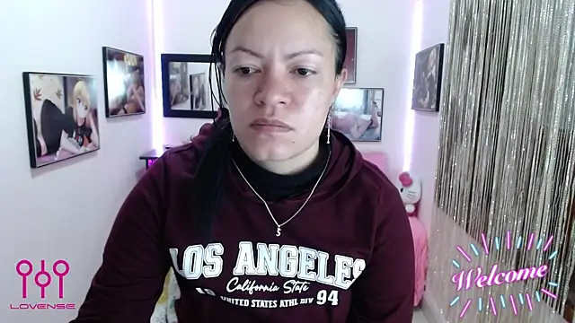 Cristal w online show from 10.31.25