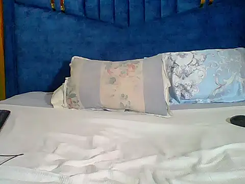 Snapshot of QueenMelisa chatting on 07.15.26 QueenMelisa online show from 07.15.26