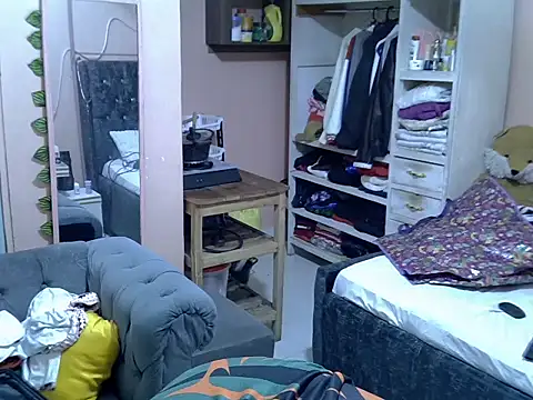 slender-qwene online show from 08.03.26