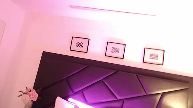 KattyPortman online show from 12.20.24