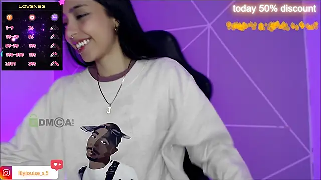 lilylouisee online show from 12.03.25