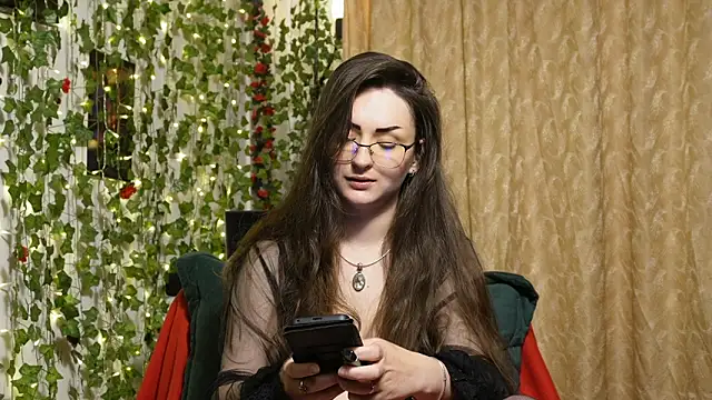 NaughtYHomemadE online show from 05.01.26