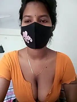 Snapshot of Anusri- chatting on 04.12.26 Anusri- online show from 04.12.26