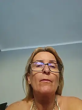 Snapshot of Steffi45 chatting on 06.29.26 Steffi45 online show from 06.29.26