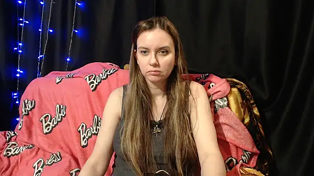 Snapshot of Milana69 chatting on 06.28.26 Milana69 online show from 06.28.26