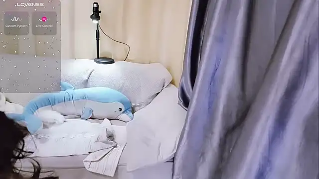 Snapshot of Ti_amo_UU chatting on 02.10.25 Ti amo UU online show from 02.10.25