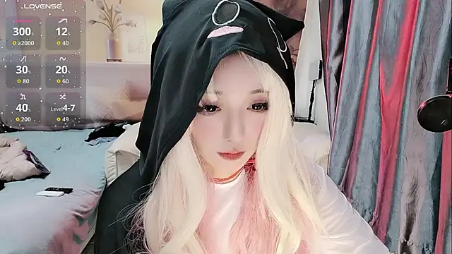 Snapshot of Ti_amo_UU chatting on 11.08.25 Ti amo UU online show from 11.08.25