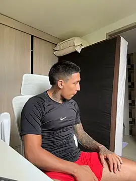 Snapshot of sendfer chatting on 02.12.26 sendfer online show from 02.12.26