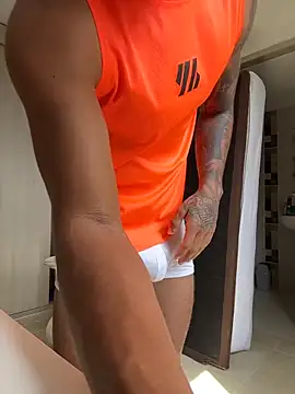 Snapshot of sendfer chatting on 02.22.26 sendfer online show from 02.22.26