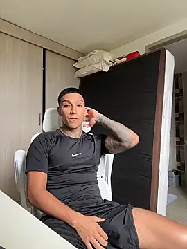 Snapshot of sendfer chatting on 03.20.26 sendfer online show from 03.20.26