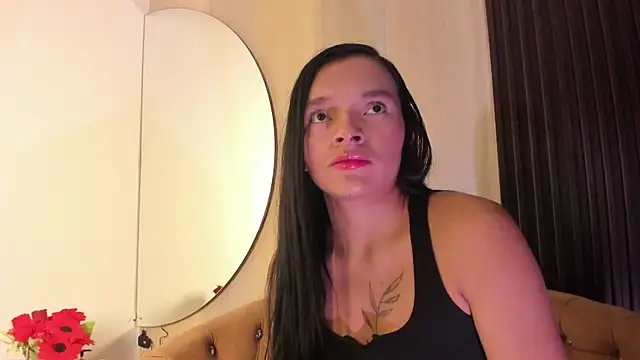 Snapshot of _shantal_smith chatting on 02.25.26 shantal smith online show from 02.25.26