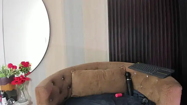 Snapshot of _shantal_smith chatting on 03.15.26 shantal smith online show from 03.15.26