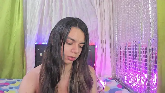 Snapshot of Megan_Miles02 chatting on 02.07.25 Megan Miles02 online show from 02.07.25