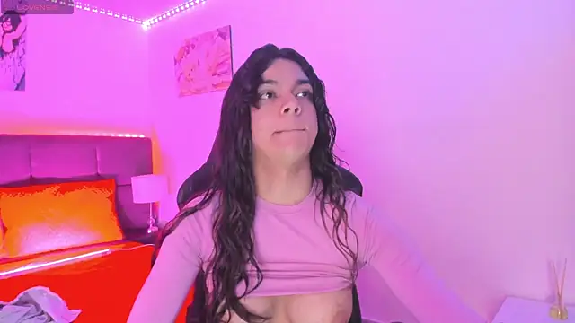 Snapshot of Megan_Miles02 chatting on 11.05.25 Megan Miles02 online show from 11.05.25