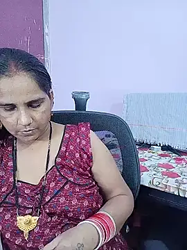 Snapshot of reemacouple007 chatting on 06.15.26 reemacouple007 online show from 06.15.26