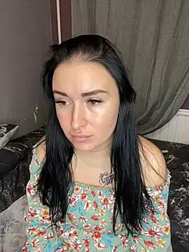 Roxana Bell online show from 12.13.24