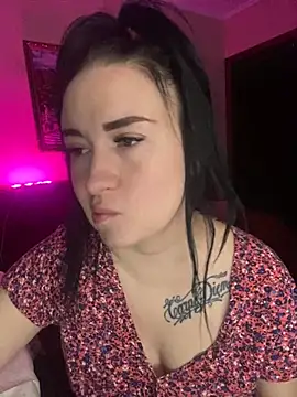 Roxana Bell online show from 02.28.25