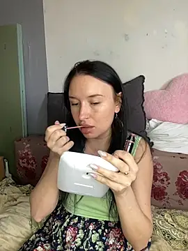 Roxana Bell online show from 04.24.26