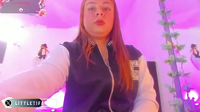 little tifanny82 online show from 11.13.25