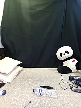 Snapshot of Blossam_07 chatting on 02.14.25 Blossam 07 online show from 02.14.25