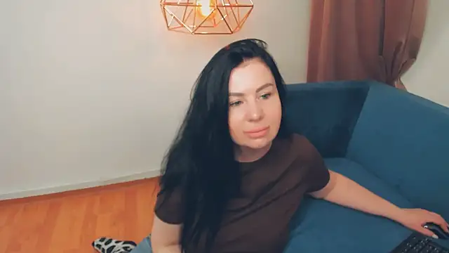 LayaFlow online show from 04.26.26